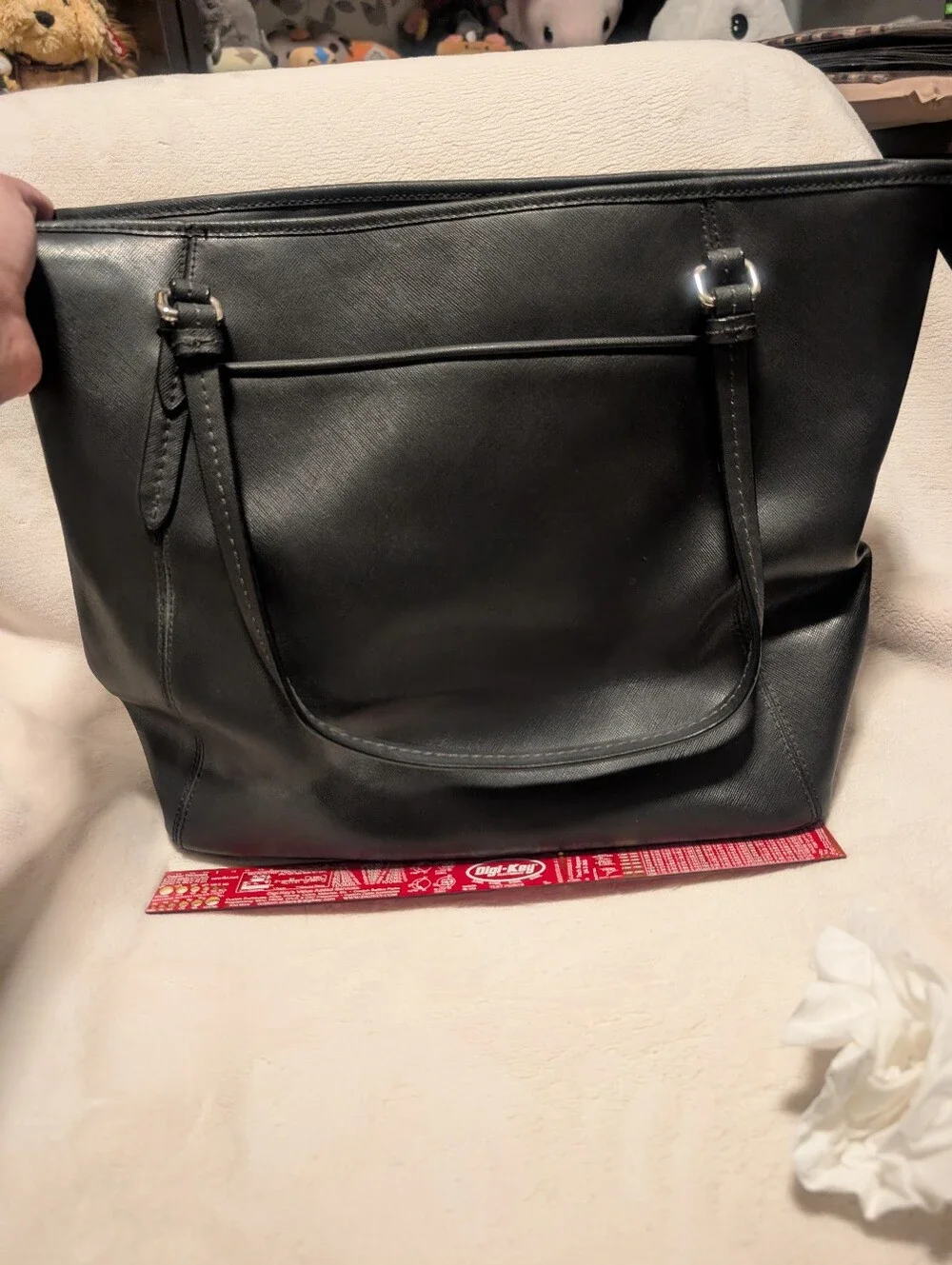 Genuine COACH Classic Black Leather Tote Bag